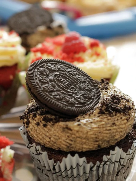 Chocolate cupcake with Oreo frosting